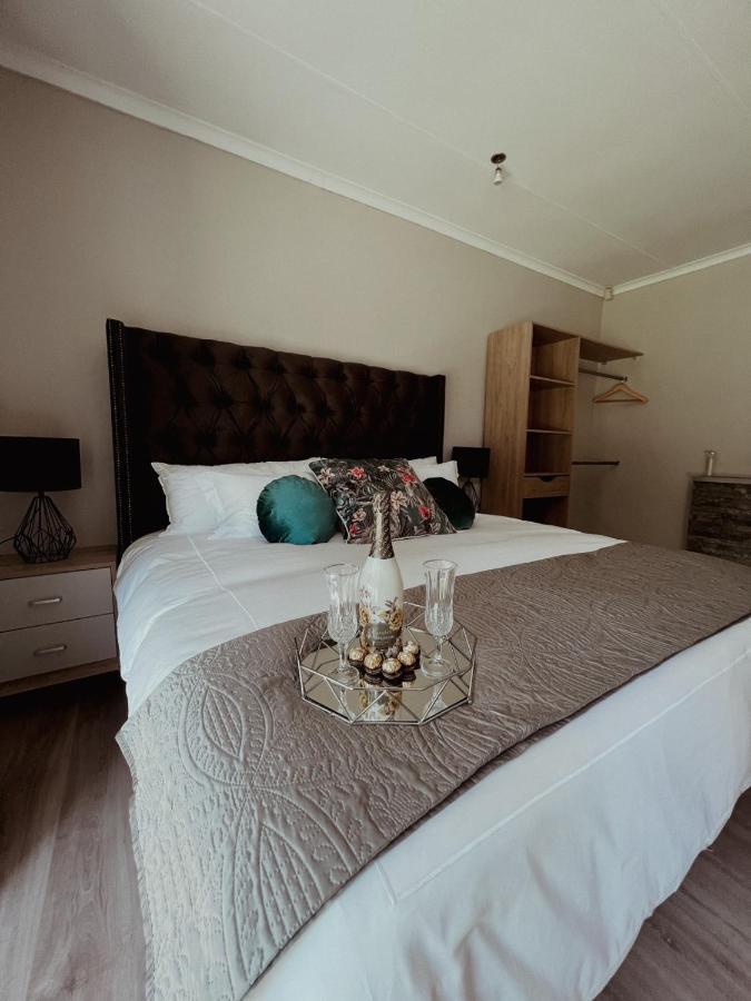 Le'Ciara Luxury Guest House 约翰内斯堡 外观 照片