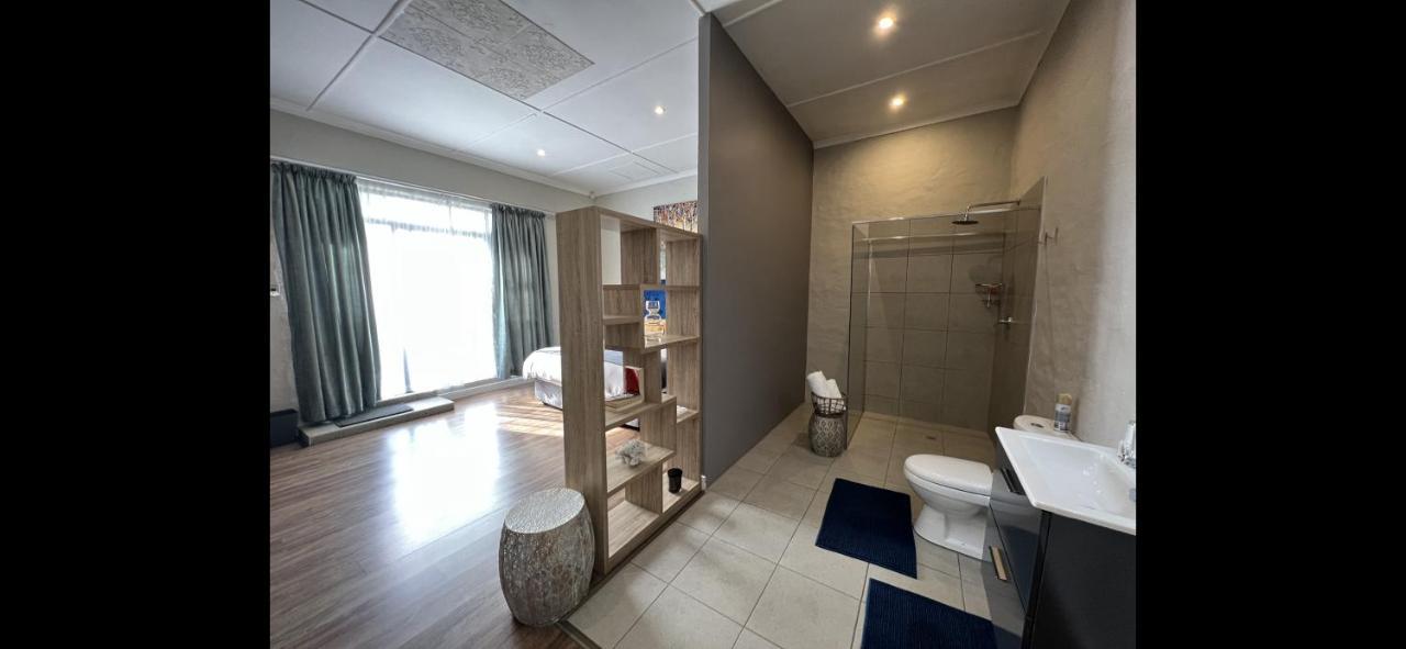 Le'Ciara Luxury Guest House 约翰内斯堡 外观 照片