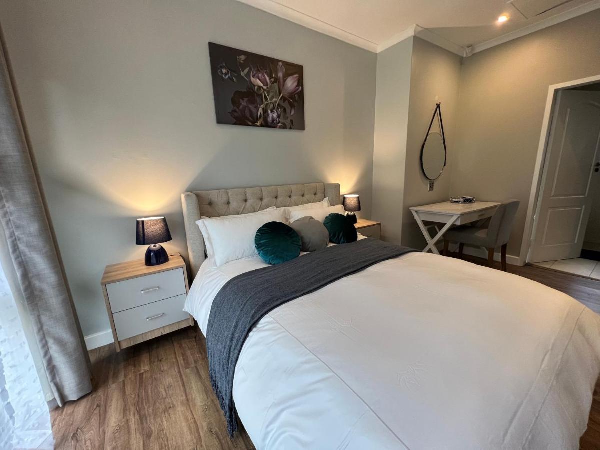 Le'Ciara Luxury Guest House 约翰内斯堡 外观 照片